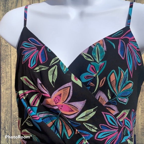 Guess Elena Black floral tropical one piece jumpsuit romper XS extra small 0 2 - Picture 4 of 13